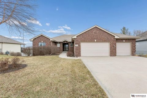Photo of 17902 Camelback Avenue, Omaha, NE 68136 (MLS # 22601555)