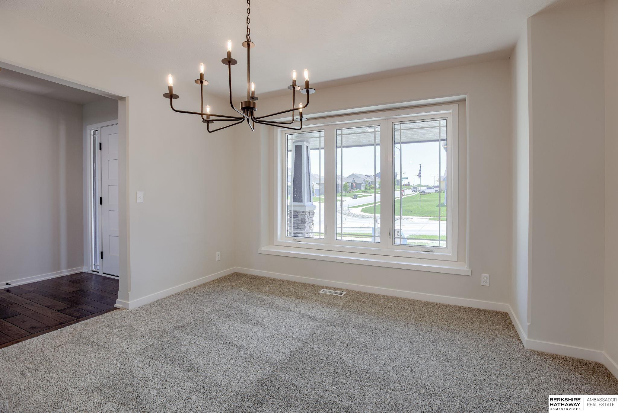 Bellevue, Nebraska 68123, United States, 4 Bedrooms Bedrooms, ,4 BathroomsBathrooms,Residential,Active,201860