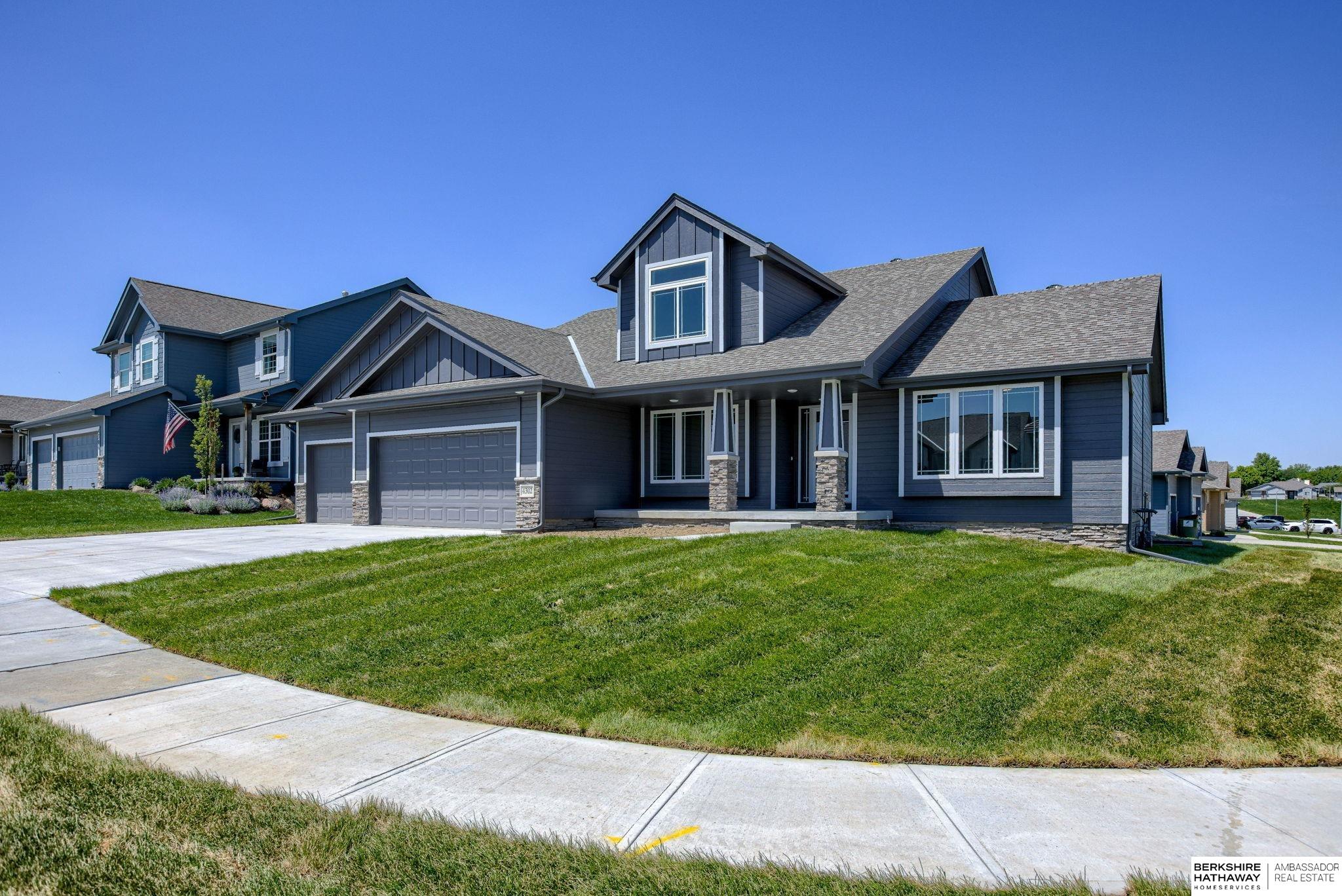 Bellevue, Nebraska 68123, United States, 4 Bedrooms Bedrooms, ,4 BathroomsBathrooms,Residential,Active,201860