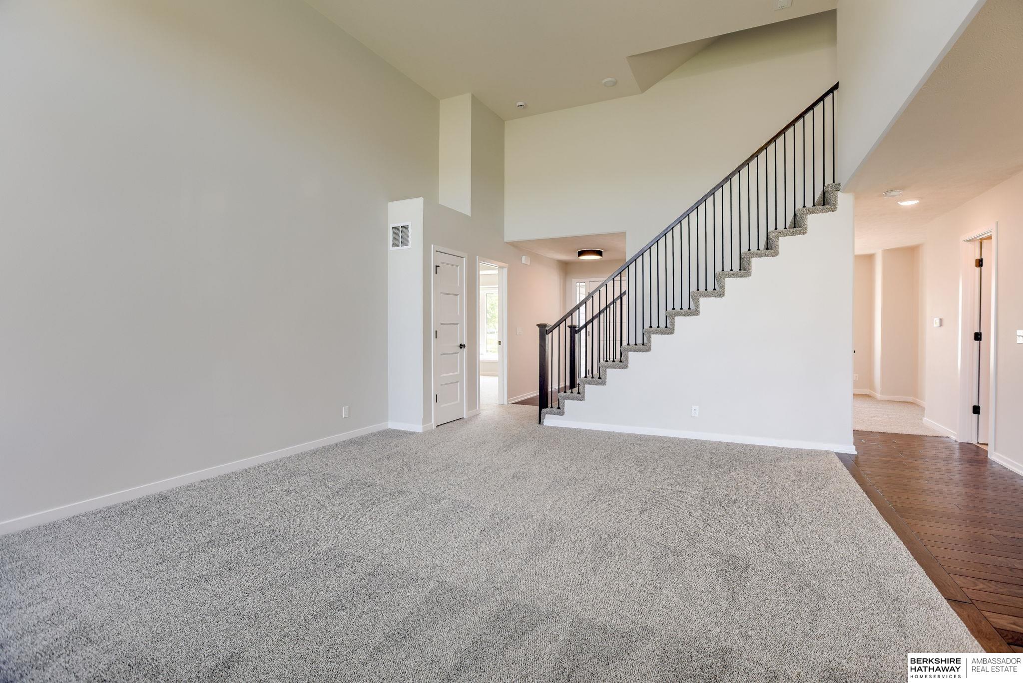 Bellevue, Nebraska 68123, United States, 4 Bedrooms Bedrooms, ,4 BathroomsBathrooms,Residential,Active,201860