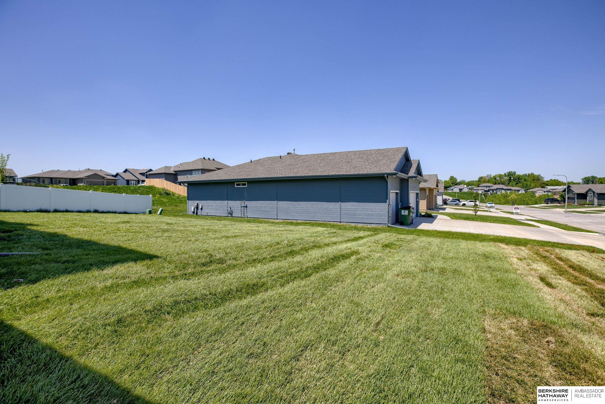 Bellevue, Nebraska 68123, United States, 4 Bedrooms Bedrooms, ,4 BathroomsBathrooms,Residential,Active,201860