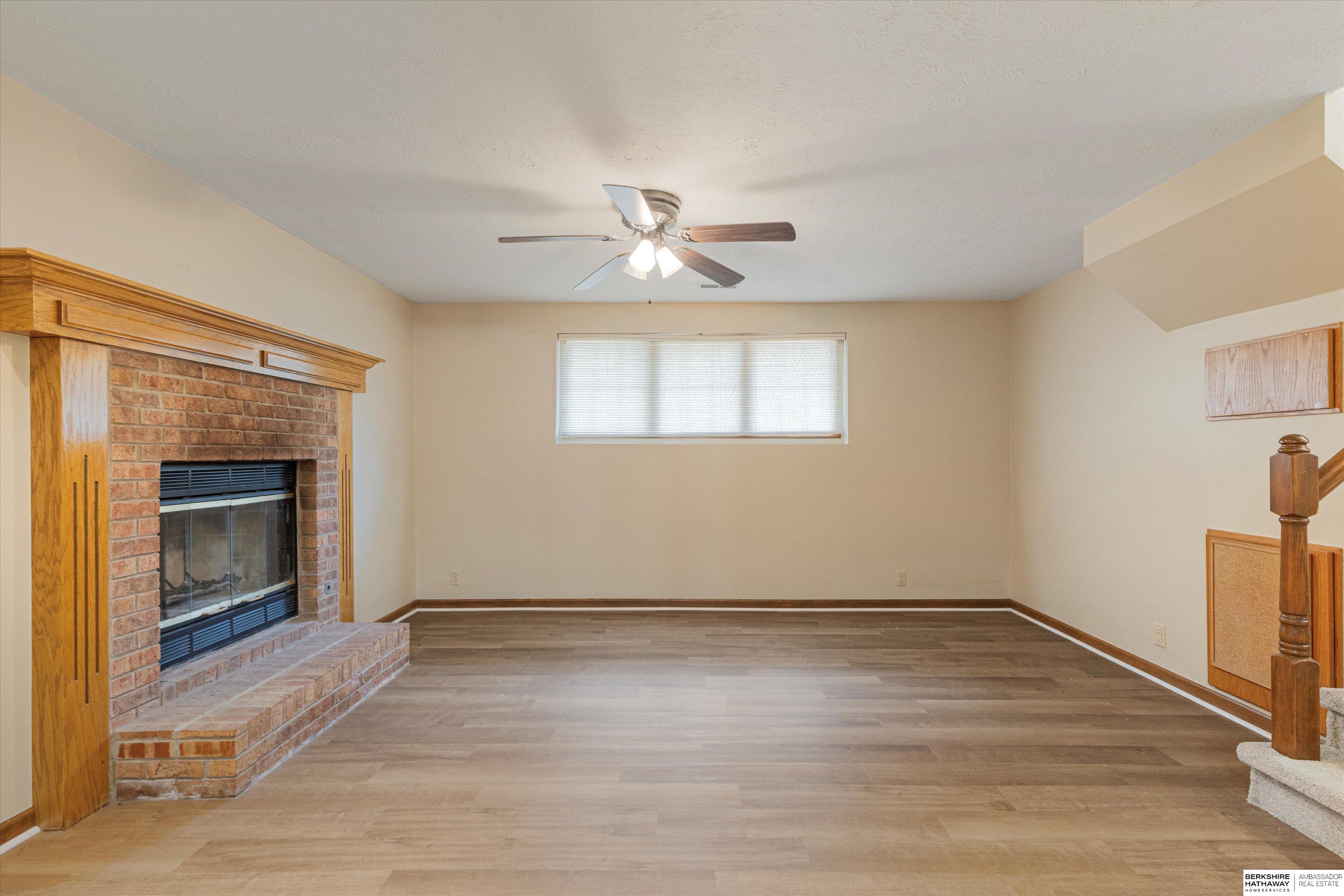 Omaha, Nebraska 68135, United States, 3 Bedrooms Bedrooms, ,2 BathroomsBathrooms,Residential,Active,188422