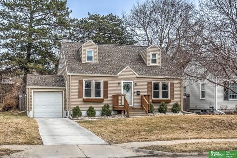 Photo of 1933 S 48th Street, Omaha, NE 68106 (MLS # 22605860)