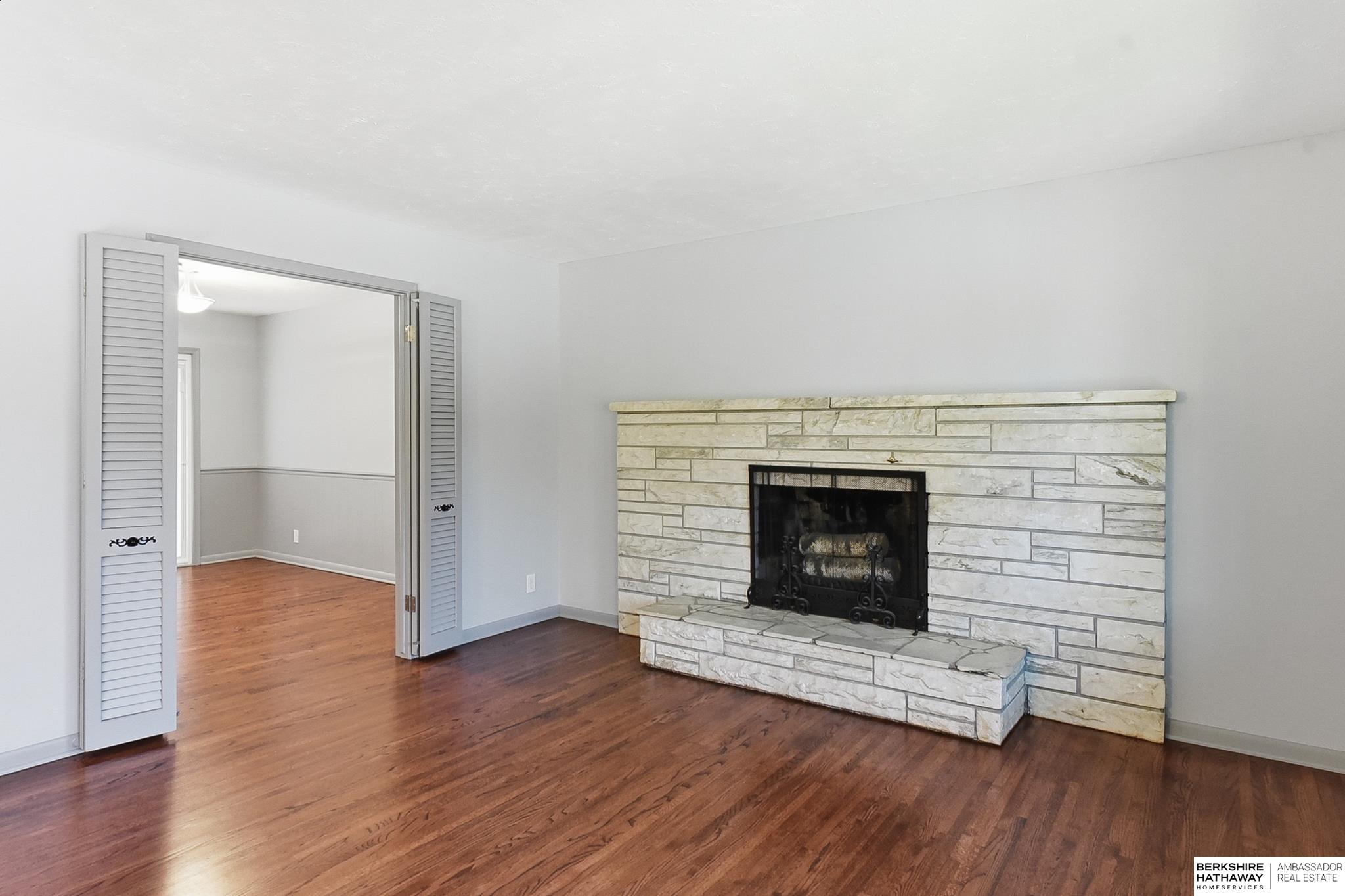 Omaha, Nebraska 68134, United States, 3 Bedrooms Bedrooms, ,2 BathroomsBathrooms,Residential,Active,240179