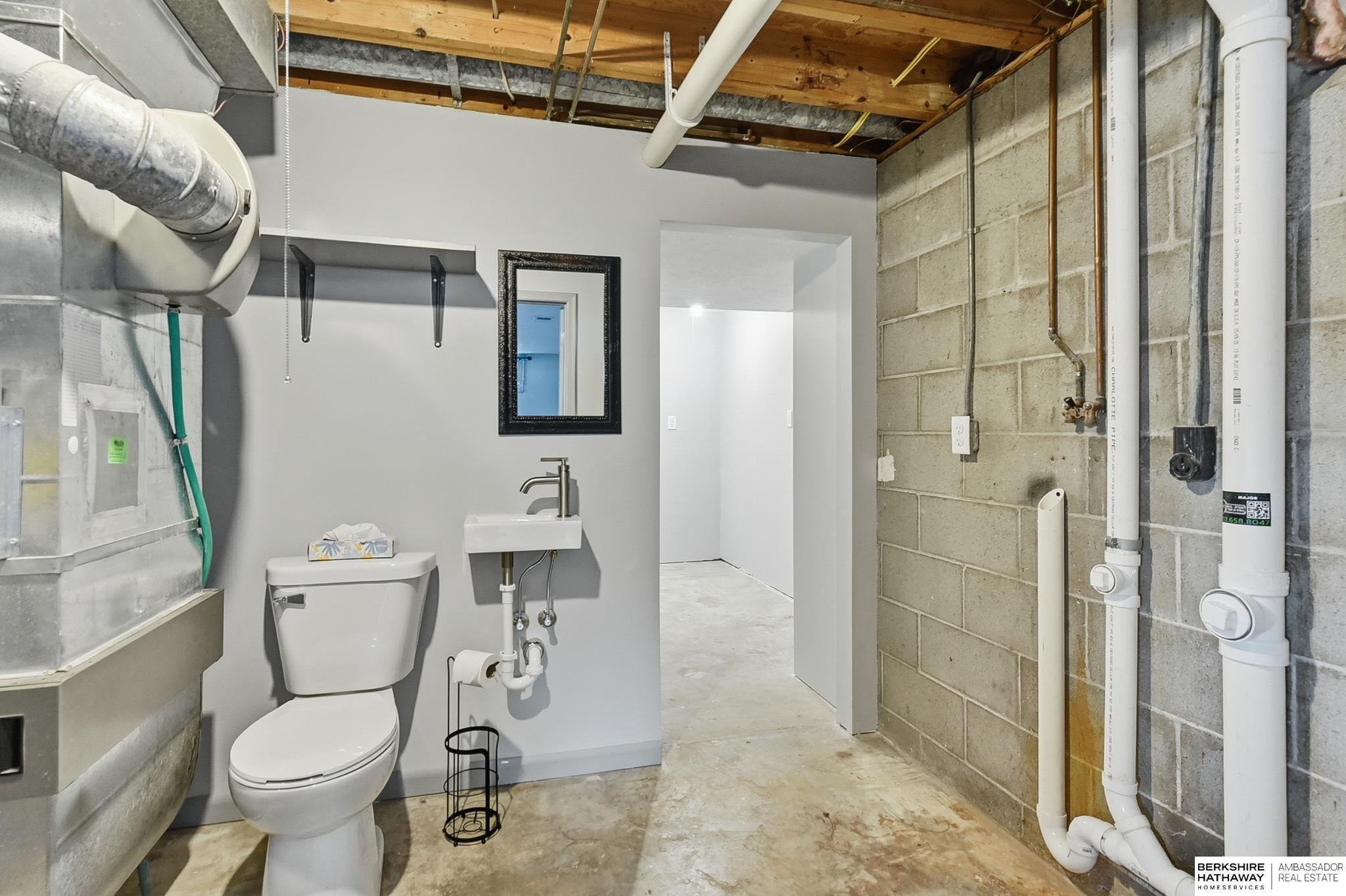 Omaha, Nebraska 68134, United States, 3 Bedrooms Bedrooms, ,2 BathroomsBathrooms,Residential,Active,240179