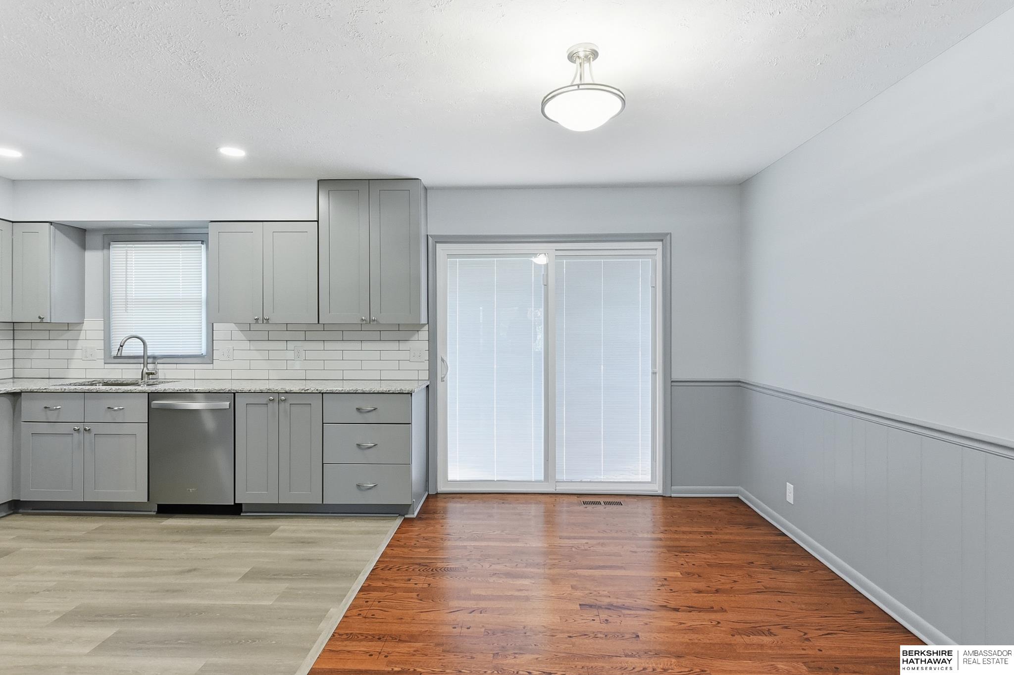 Omaha, Nebraska 68134, United States, 3 Bedrooms Bedrooms, ,2 BathroomsBathrooms,Residential,Active,240179