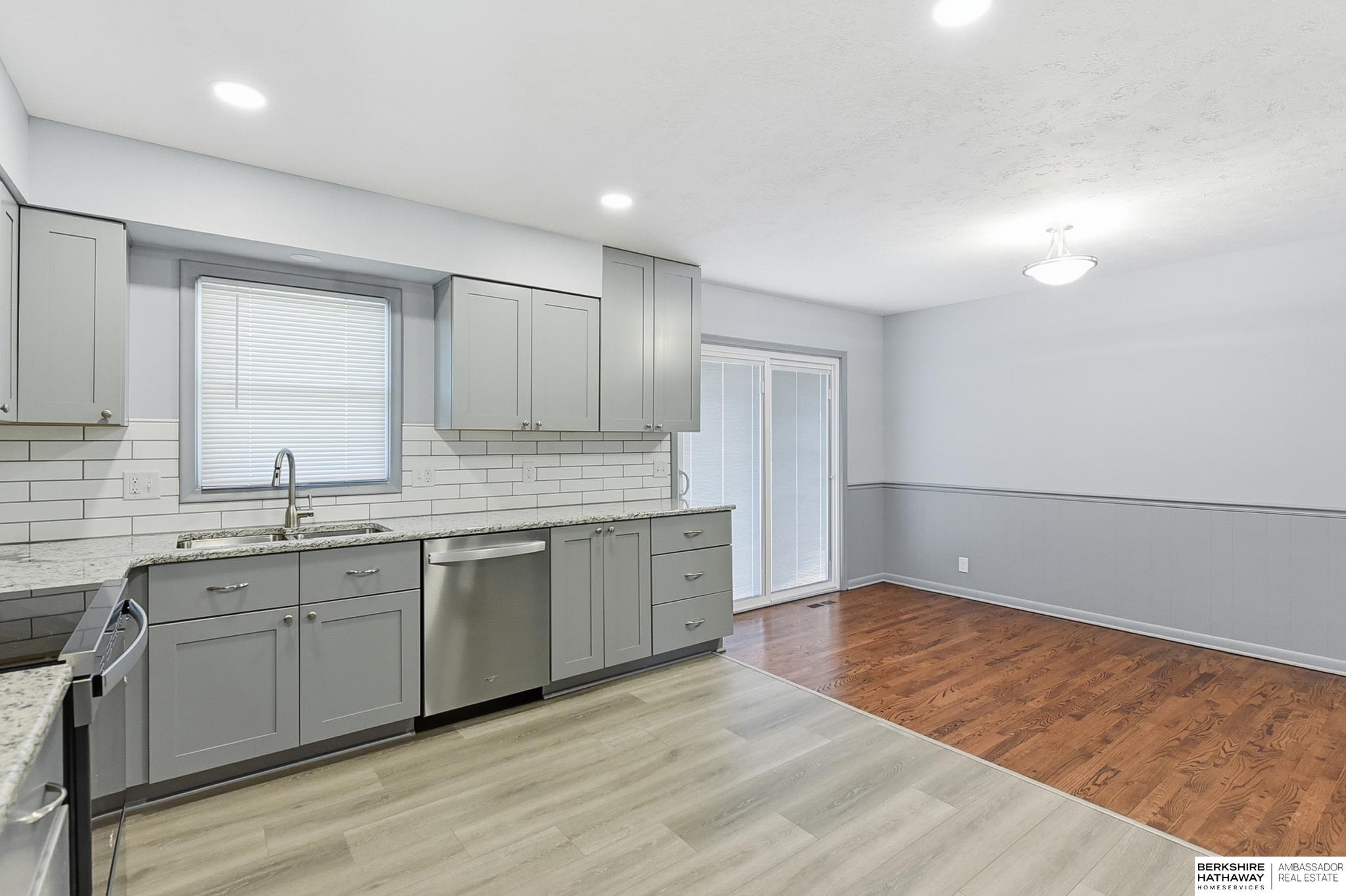 Omaha, Nebraska 68134, United States, 3 Bedrooms Bedrooms, ,2 BathroomsBathrooms,Residential,Active,240179