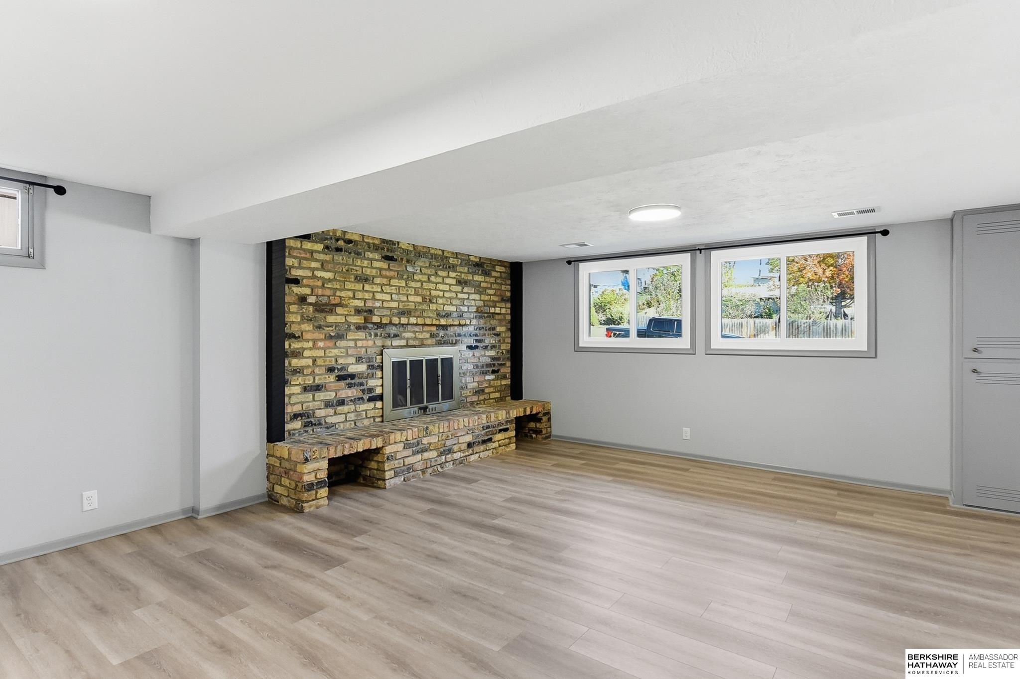 Omaha, Nebraska 68134, United States, 3 Bedrooms Bedrooms, ,2 BathroomsBathrooms,Residential,Active,240179