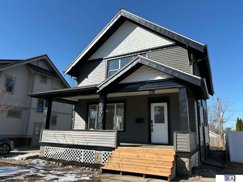 Photo of 2728 Fontenelle Boulevard, Omaha, NE 68104 (MLS # 22602876)