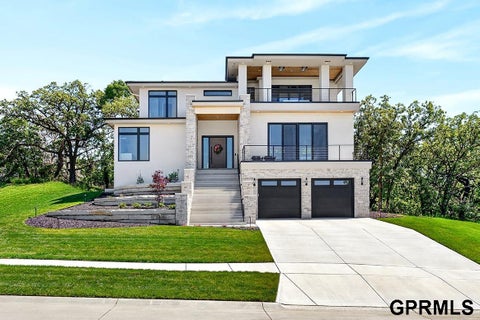 Photo of 22603 Sanctuary Ridge Drive, Elkhorn, NE 68022 (MLS # 22625160)