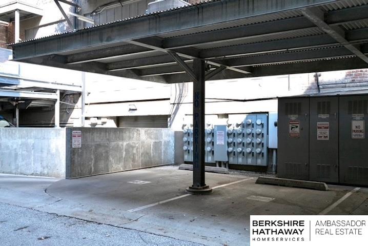 Omaha, Nebraska 68102, United States, 1 Bedroom Bedrooms, ,1 BathroomBathrooms,Residential,Active,223495