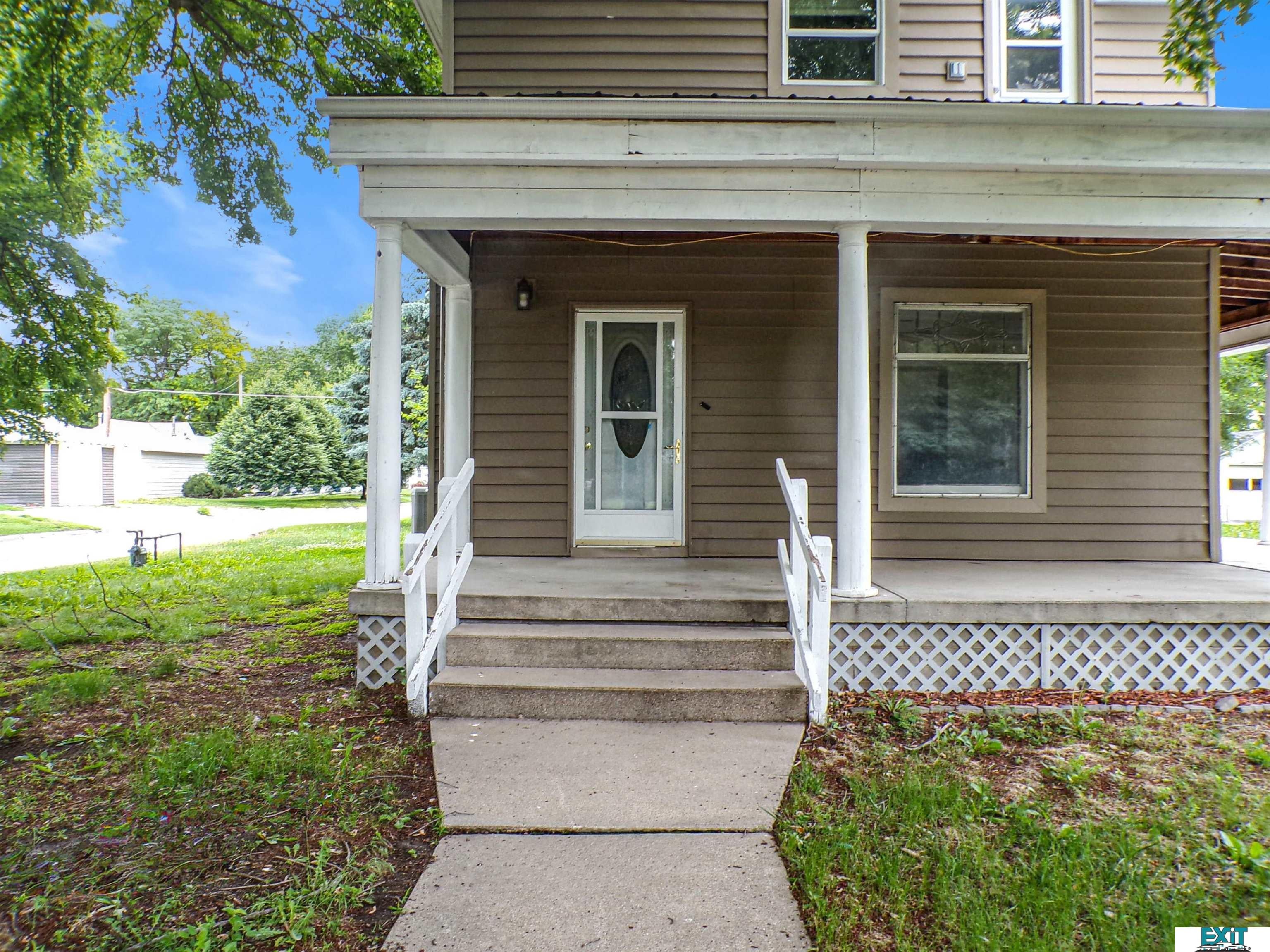 423 Sicily Avenue - Photo 2