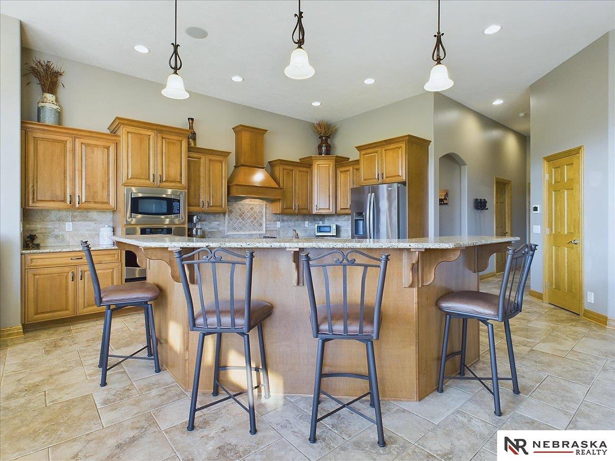 6541 Russell Emmett Court