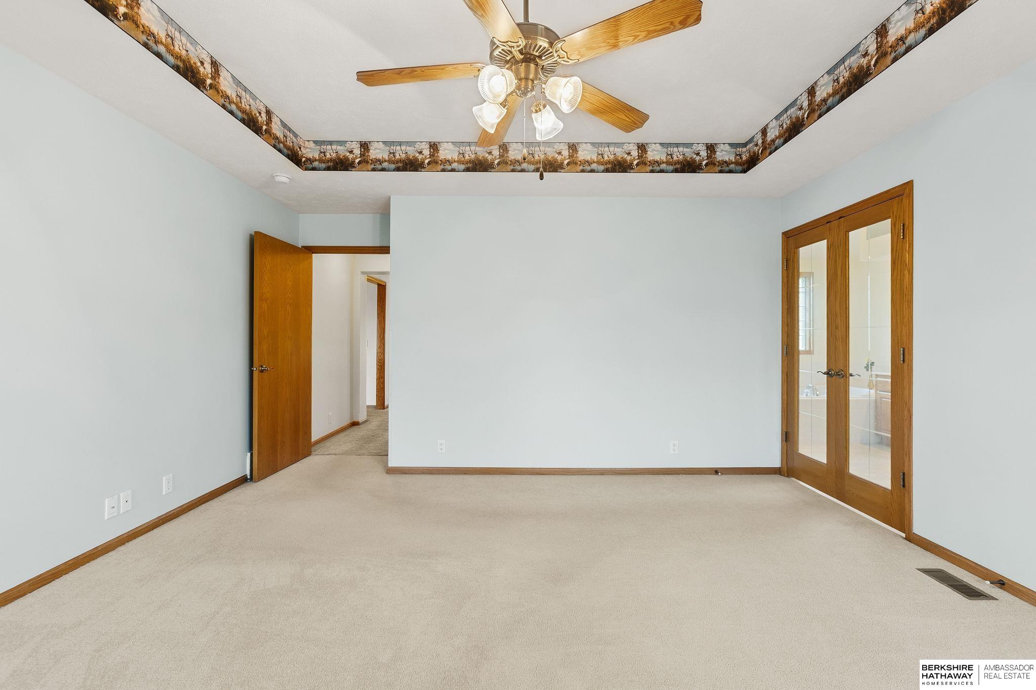 Omaha, Nebraska 68136, United States, 3 Bedrooms Bedrooms, ,3 BathroomsBathrooms,Residential,Pending,215981