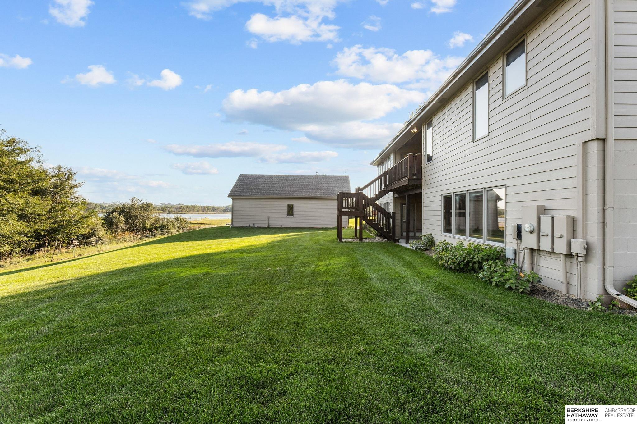 Omaha, Nebraska 68136, United States, 3 Bedrooms Bedrooms, ,3 BathroomsBathrooms,Residential,Pending,215981