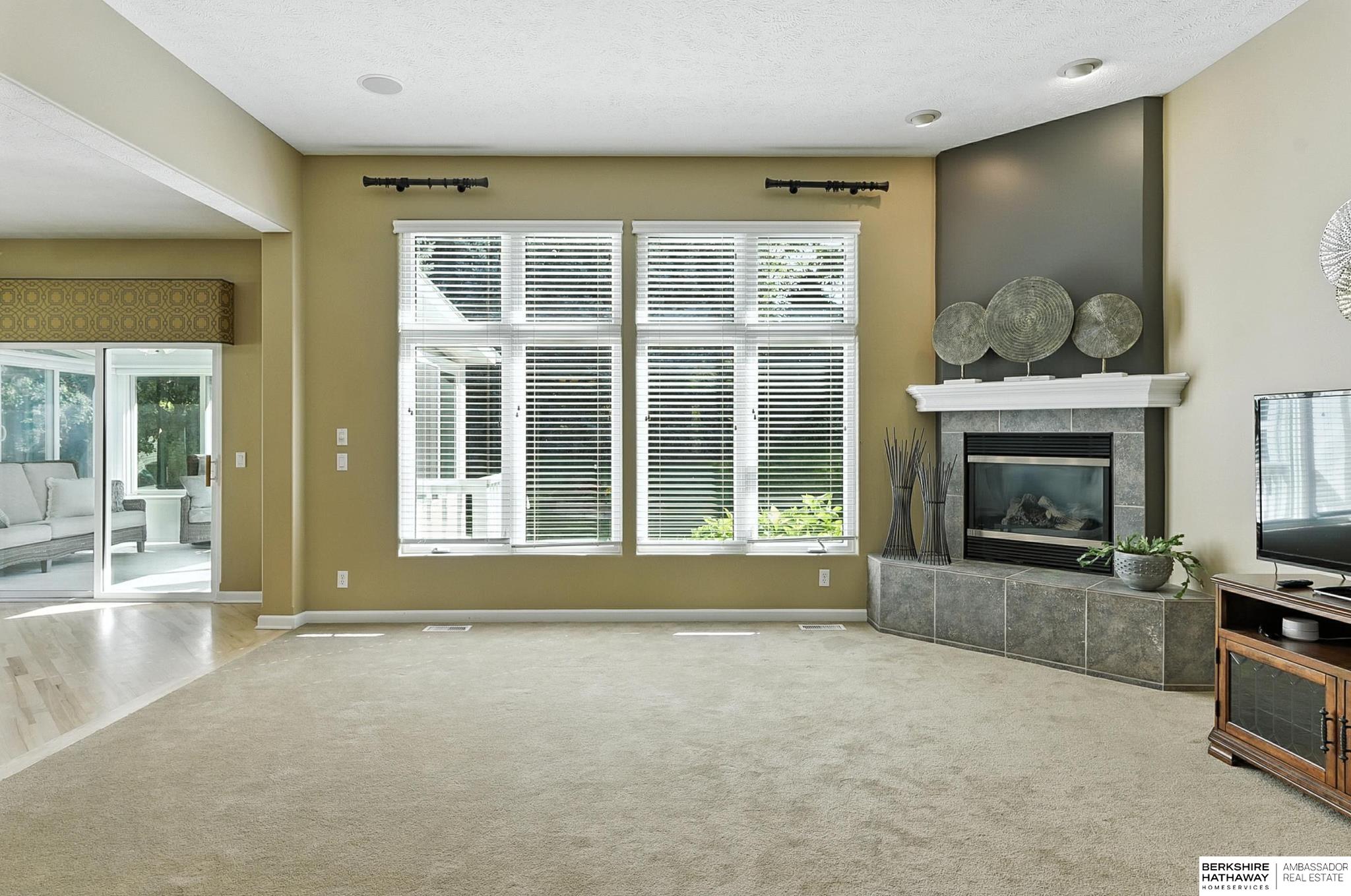 Omaha, Nebraska 68130, United States, 3 Bedrooms Bedrooms, ,3 BathroomsBathrooms,Residential,Active,179297