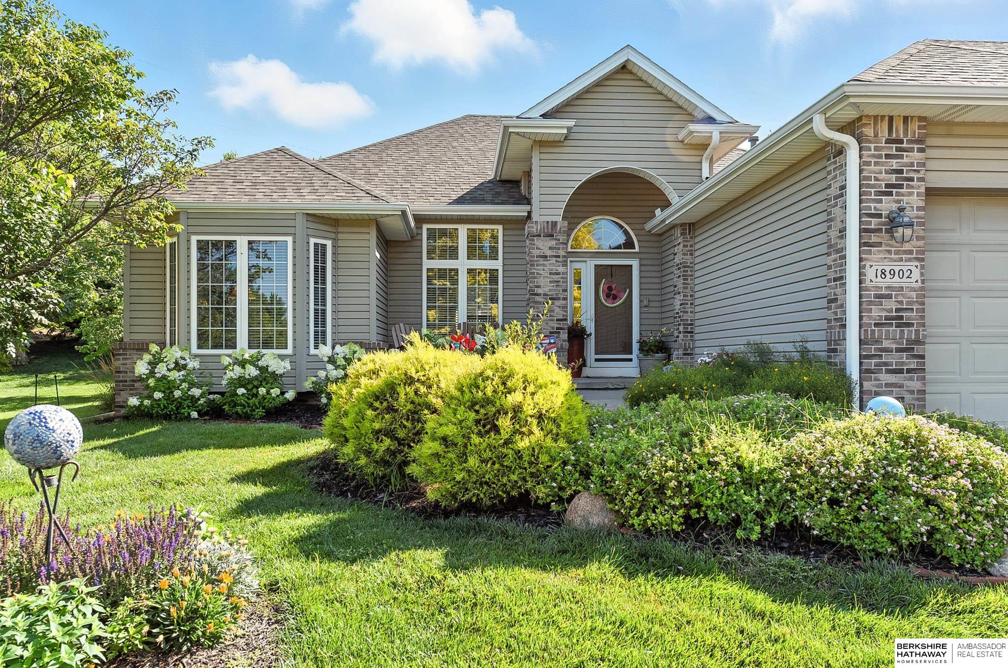 Omaha, Nebraska 68130, United States, 3 Bedrooms Bedrooms, ,3 BathroomsBathrooms,Residential,Active,179297