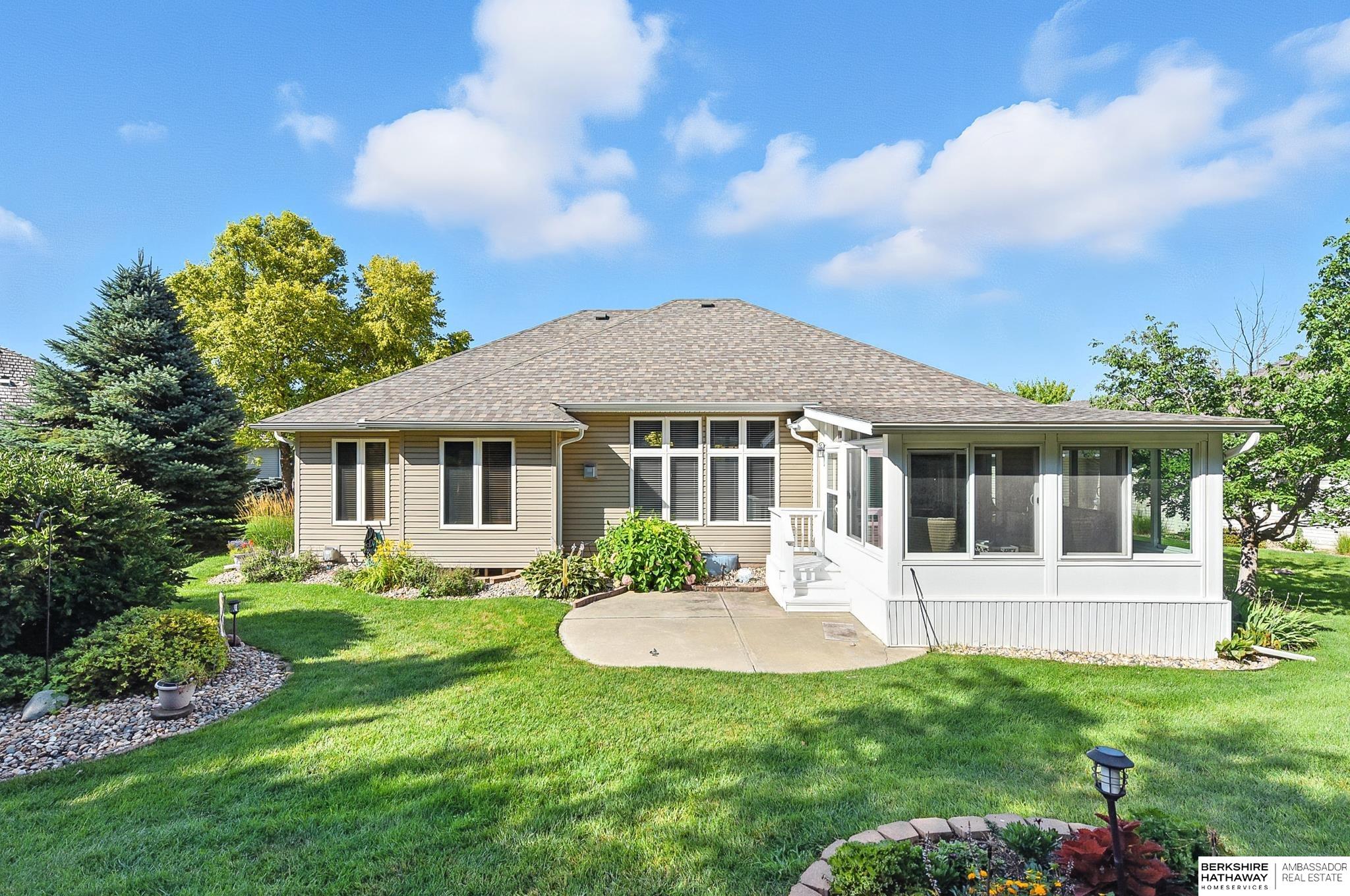 Omaha, Nebraska 68130, United States, 3 Bedrooms Bedrooms, ,3 BathroomsBathrooms,Residential,Active,179297