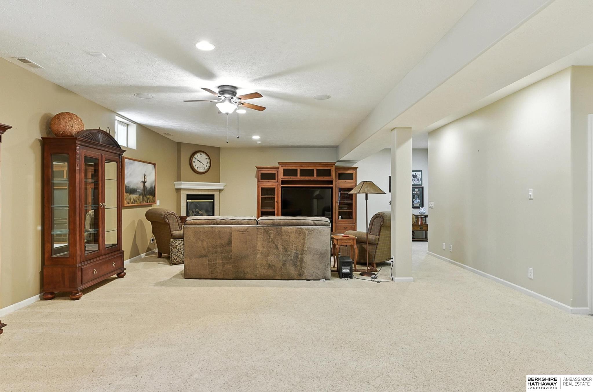 Omaha, Nebraska 68130, United States, 3 Bedrooms Bedrooms, ,3 BathroomsBathrooms,Residential,Active,179297