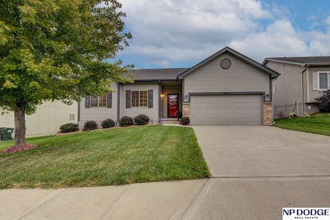 Photo of 16526 Meredith Avenue, Omaha, NE 68116 (MLS # 22529756) Photo of 16526 Meredith Avenue, Omaha, NE 68116 (MLS # 22529756)