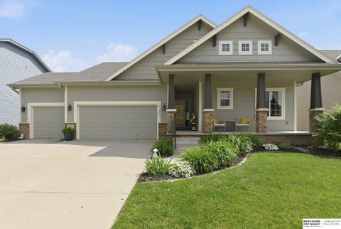 Photo of 17013 Greenfield Street, Omaha, NE 68136 (MLS # 22615597)