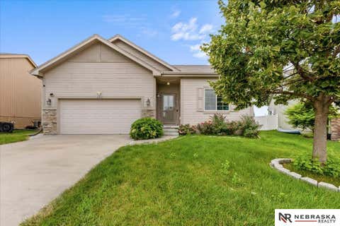 Photo of 16454 Virginia Street, Omaha, NE 68136 (MLS # 22619639)
