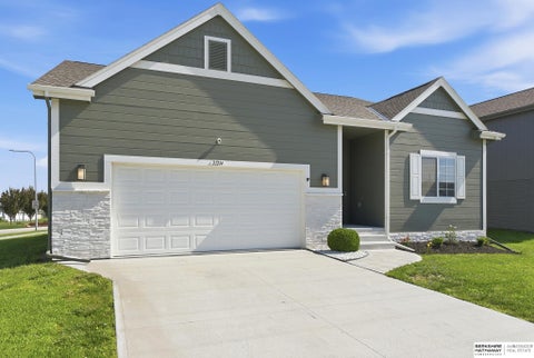 Photo of 21214 Polk Street, Elkhorn, NE 68022 (MLS # 22630434)