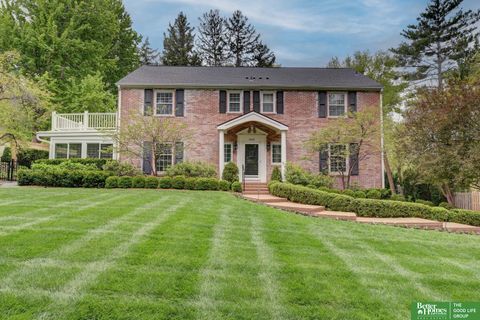 Photo of 6403 Chicago Street, Omaha, NE 68132 (MLS # 22610797)
