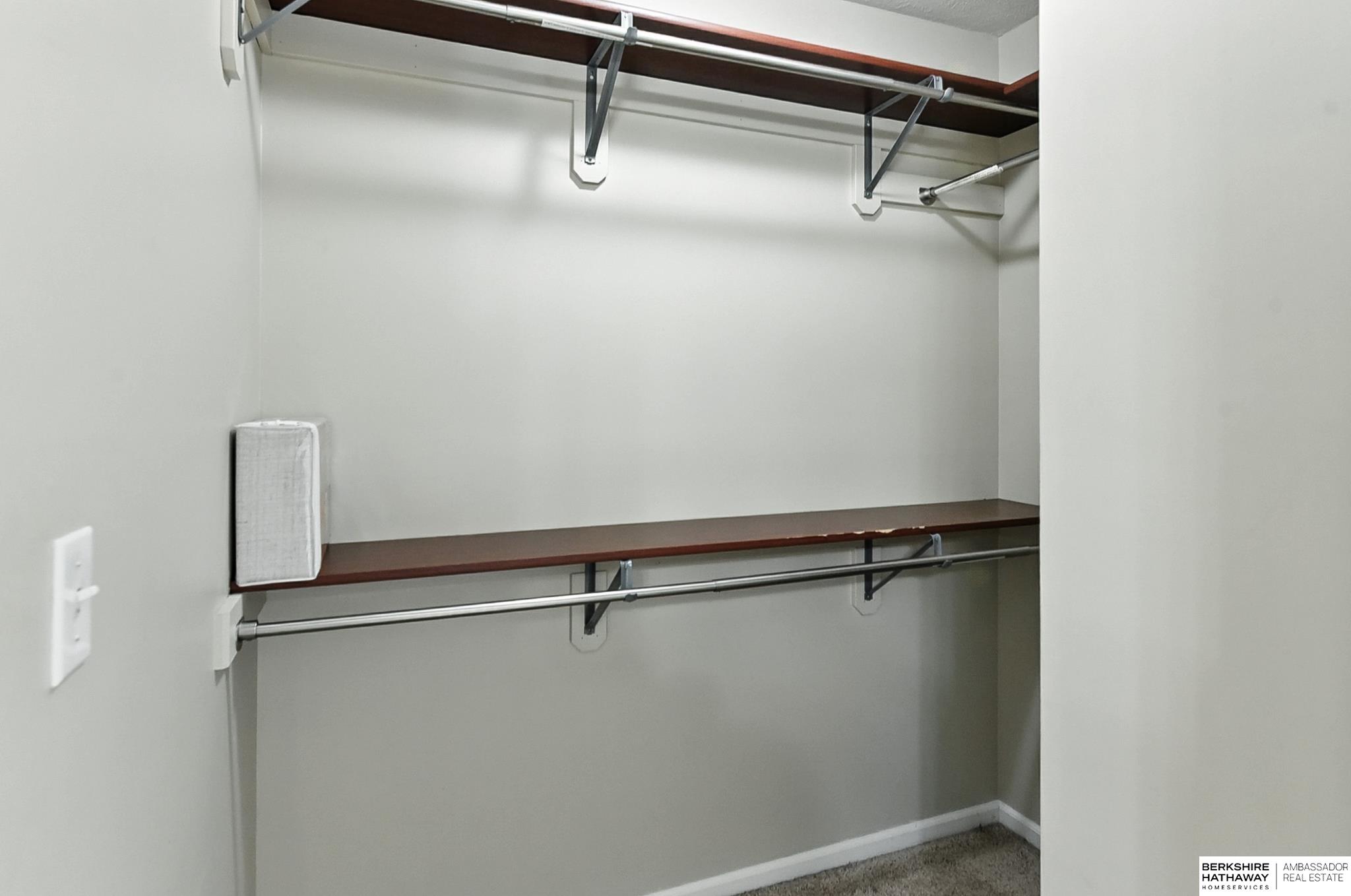 Omaha, Nebraska 68106, United States, 4 Bedrooms Bedrooms, ,3 BathroomsBathrooms,Residential,Active,195933