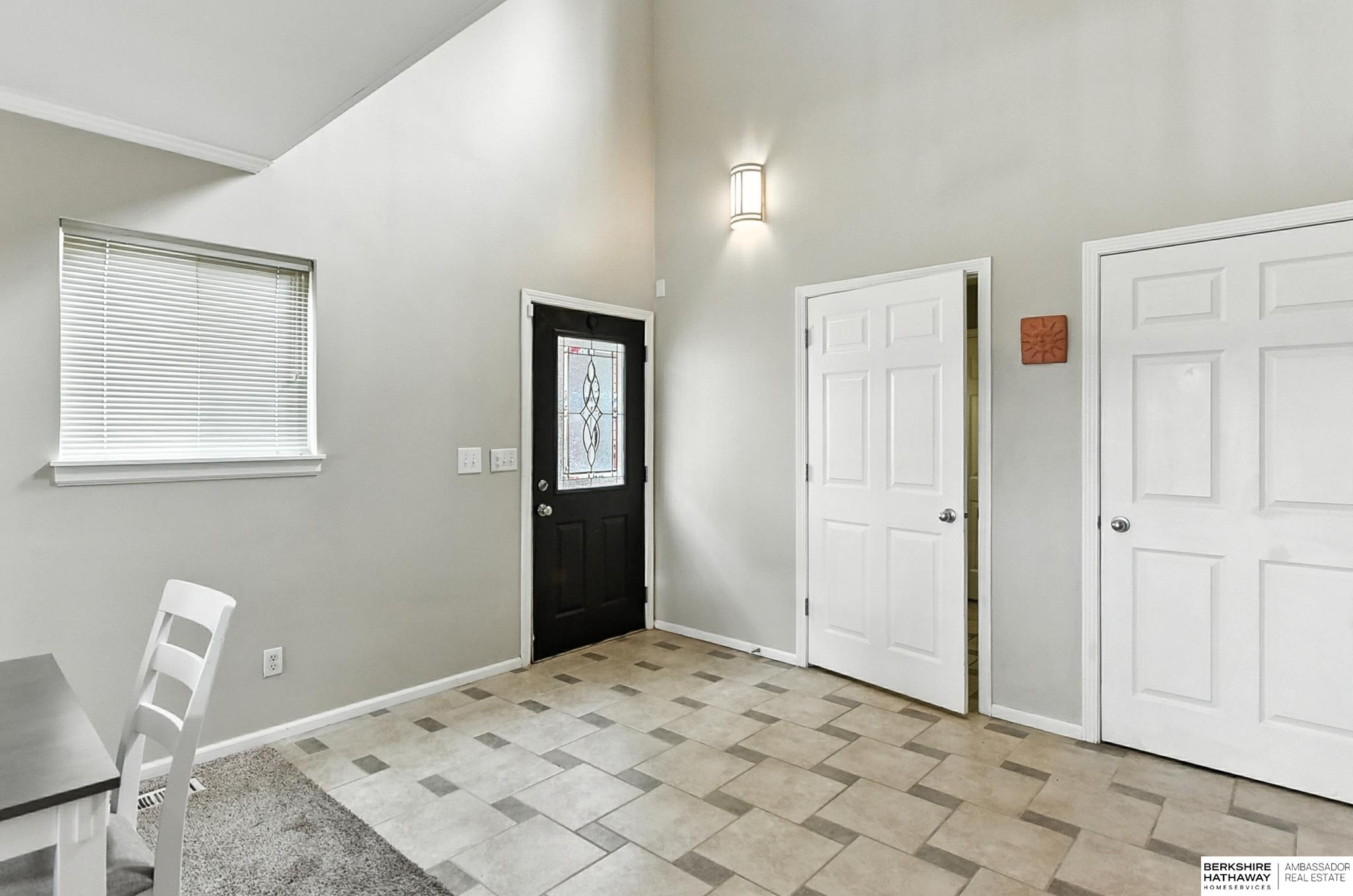 Omaha, Nebraska 68106, United States, 4 Bedrooms Bedrooms, ,3 BathroomsBathrooms,Residential,Active,195933