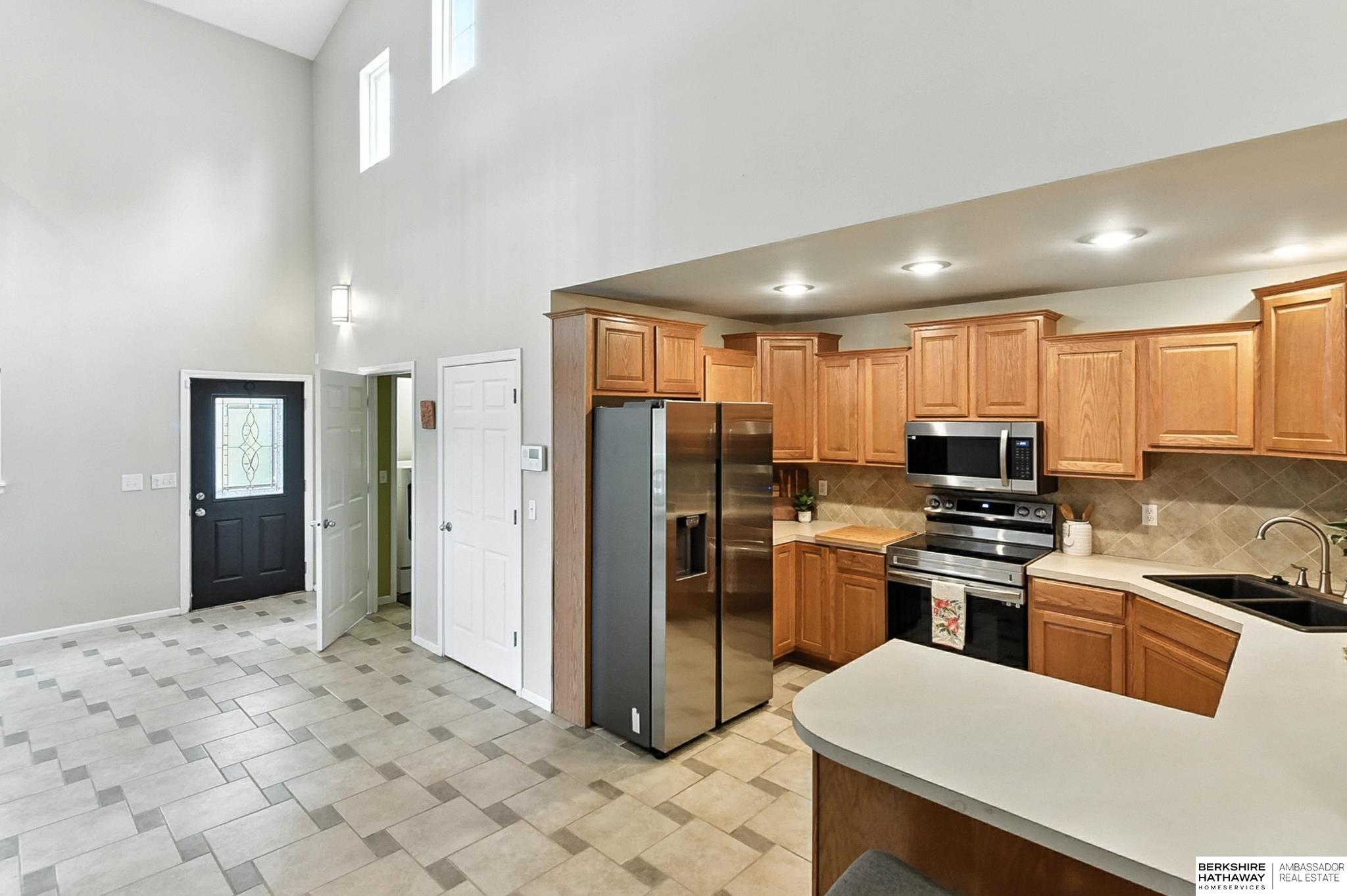 Omaha, Nebraska 68106, United States, 4 Bedrooms Bedrooms, ,3 BathroomsBathrooms,Residential,Active,195933