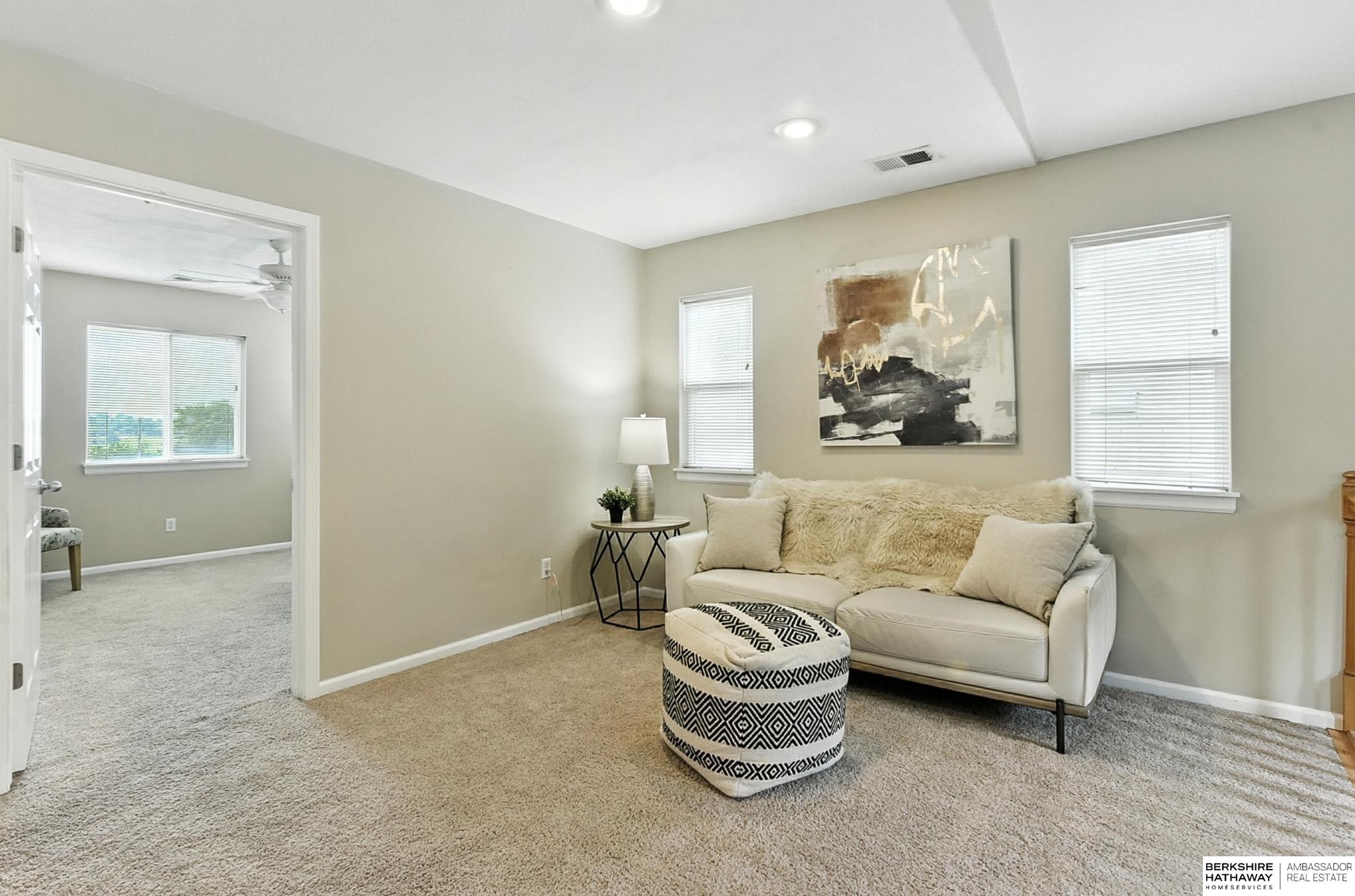 Omaha, Nebraska 68106, United States, 4 Bedrooms Bedrooms, ,3 BathroomsBathrooms,Residential,Active,195933