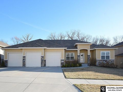 Photo of 2549 N 187Th Avenue, Elkhorn, NE 68022 (MLS # 22609277)