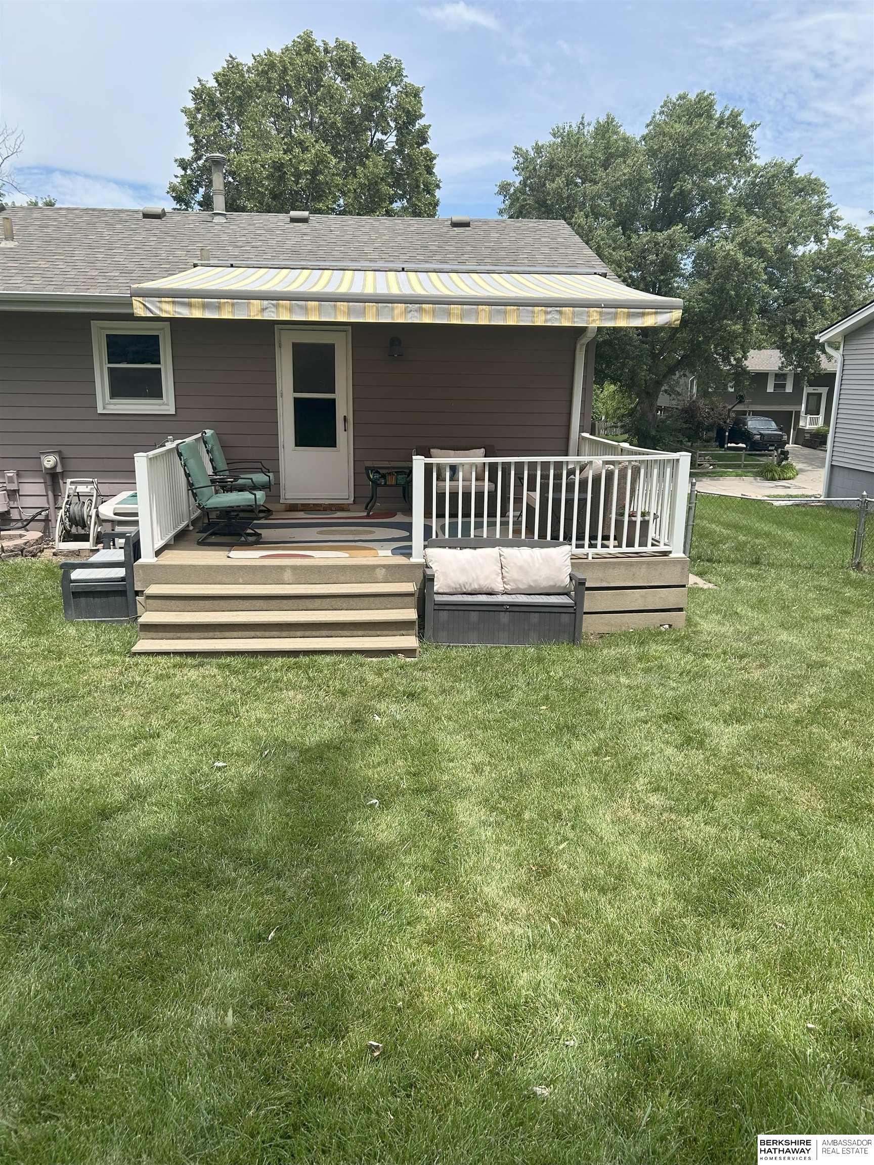 Omaha, Nebraska 68134, United States, 4 Bedrooms Bedrooms, ,2 BathroomsBathrooms,Residential,Pending,173419