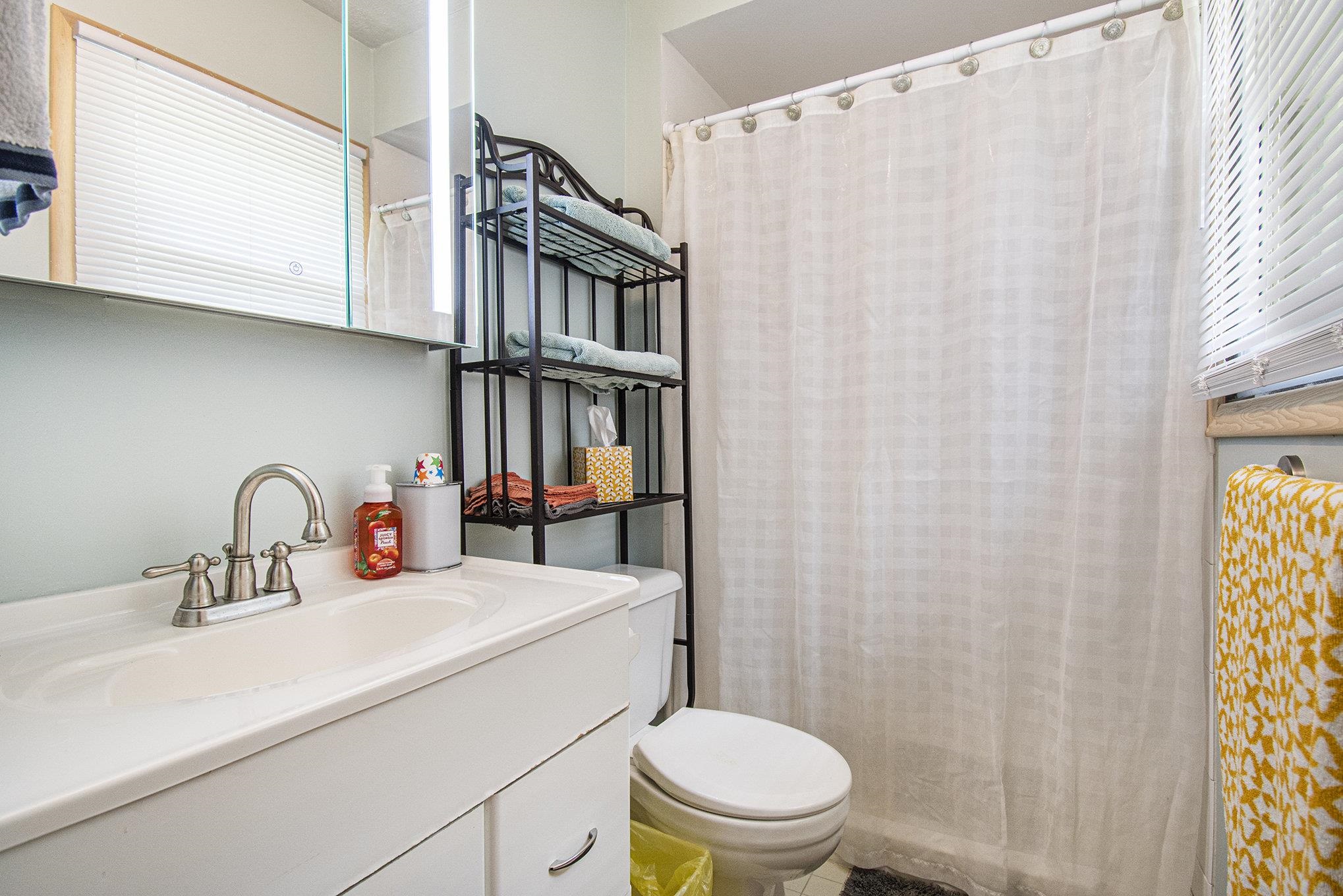 Omaha, Nebraska 68134, United States, 4 Bedrooms Bedrooms, ,2 BathroomsBathrooms,Residential,Pending,173419