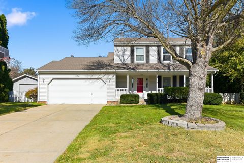 Photo of 1104 Thurston Avenue, Bellevue, NE 68123 (MLS # 22532498)
