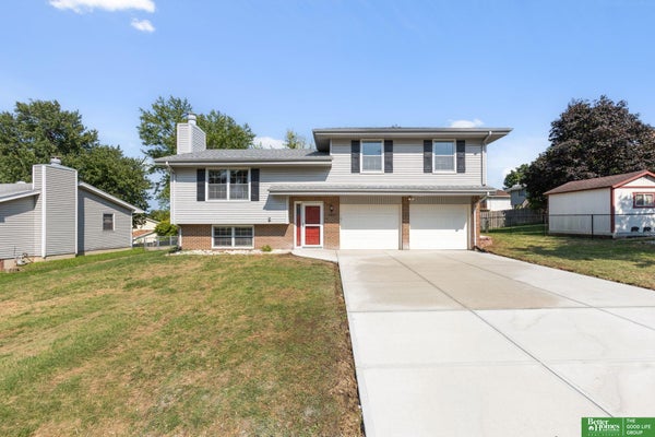 15107 VERSAILLE ST, BELLEVUE, NE 68123 - Image a7a7cb1bcf6aedbe5039badfe80bdf73/3423023943