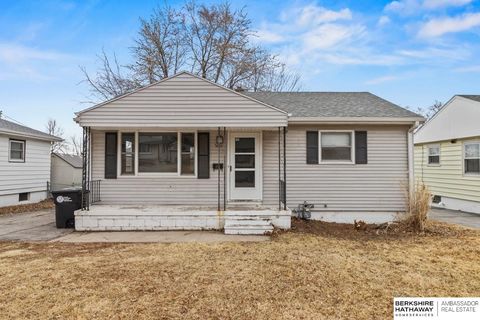 Photo of 5610 Frederick Street, Omaha, NE 68106 (MLS # 22604510)