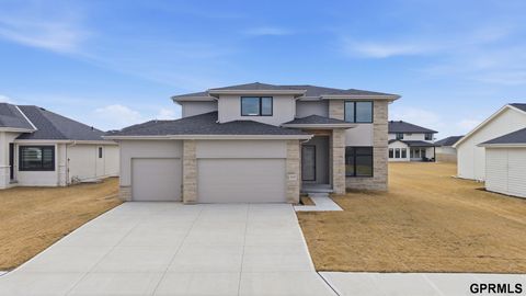 Photo of 21143 Hartman Avenue, Elkhorn, NE 68022 (MLS # 22607839)