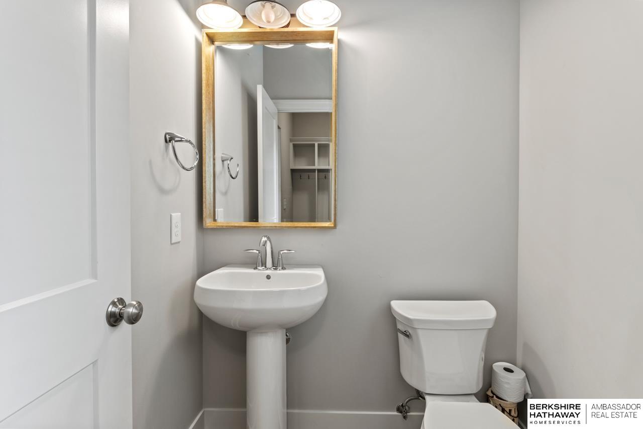 Elkhorn, Nebraska 68022, United States, 4 Bedrooms Bedrooms, ,4 BathroomsBathrooms,Residential,Pending,153424