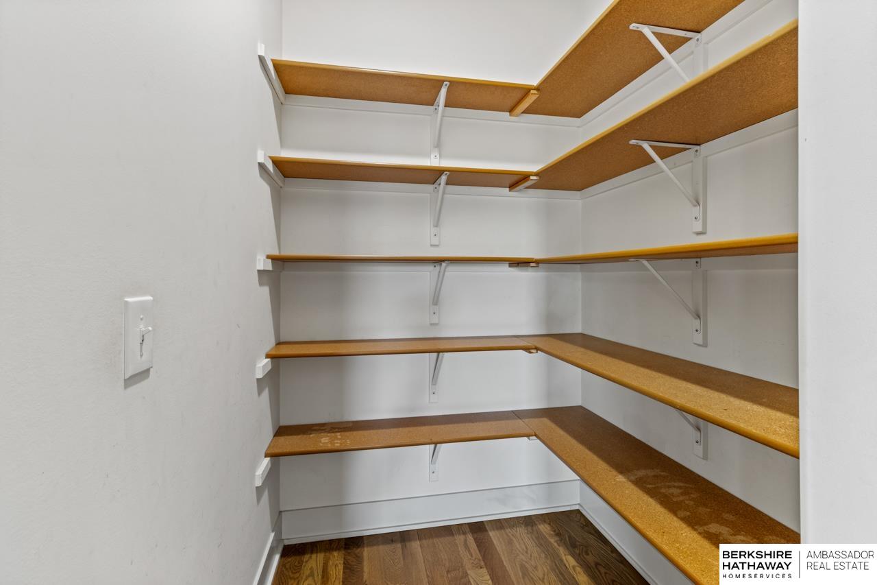 Elkhorn, Nebraska 68022, United States, 4 Bedrooms Bedrooms, ,4 BathroomsBathrooms,Residential,Pending,153424