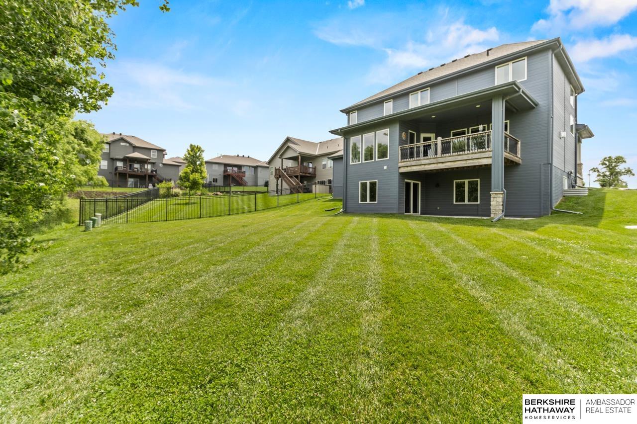 Elkhorn, Nebraska 68022, United States, 4 Bedrooms Bedrooms, ,4 BathroomsBathrooms,Residential,Pending,153424