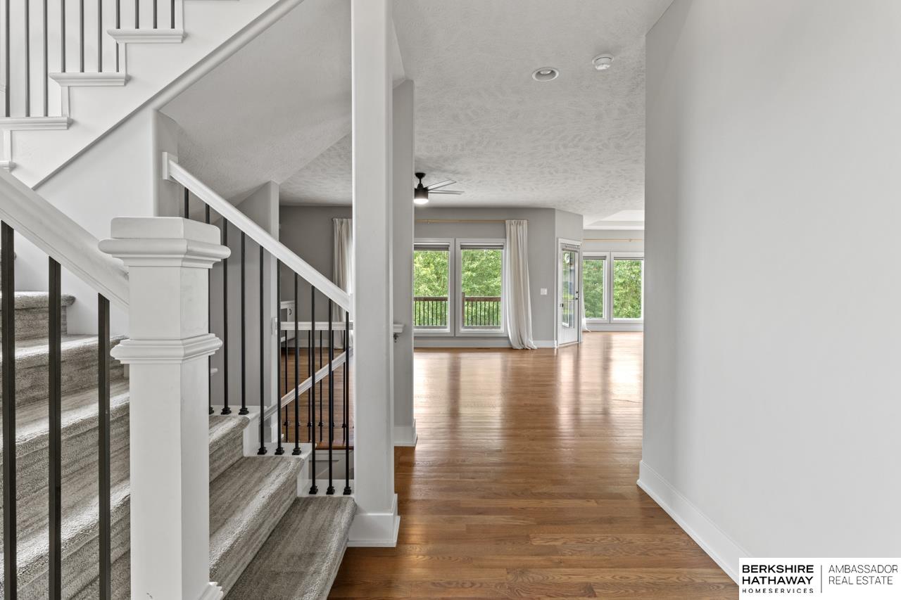 Elkhorn, Nebraska 68022, United States, 4 Bedrooms Bedrooms, ,4 BathroomsBathrooms,Residential,Pending,153424