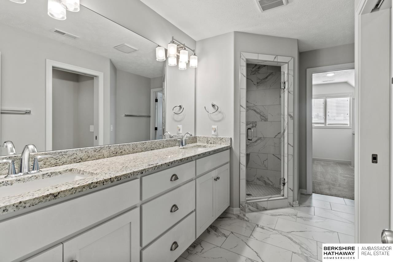 Elkhorn, Nebraska 68022, United States, 4 Bedrooms Bedrooms, ,4 BathroomsBathrooms,Residential,Pending,153424