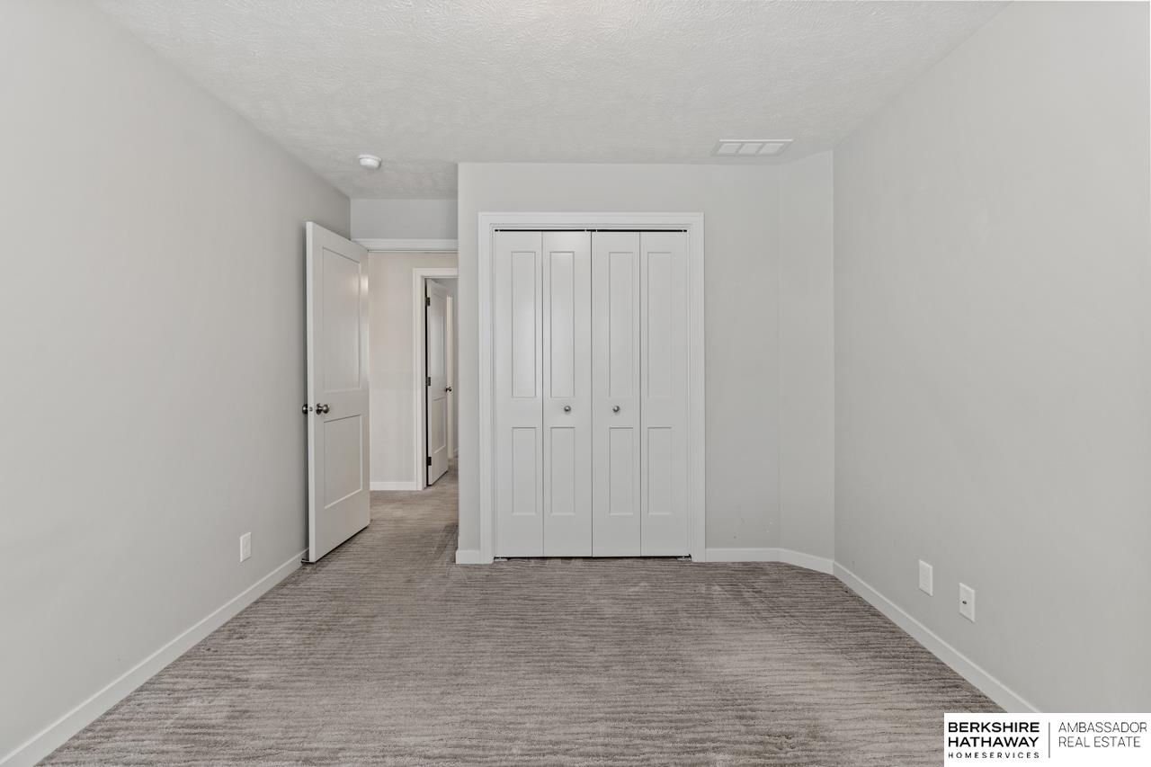 Elkhorn, Nebraska 68022, United States, 4 Bedrooms Bedrooms, ,4 BathroomsBathrooms,Residential,Pending,153424