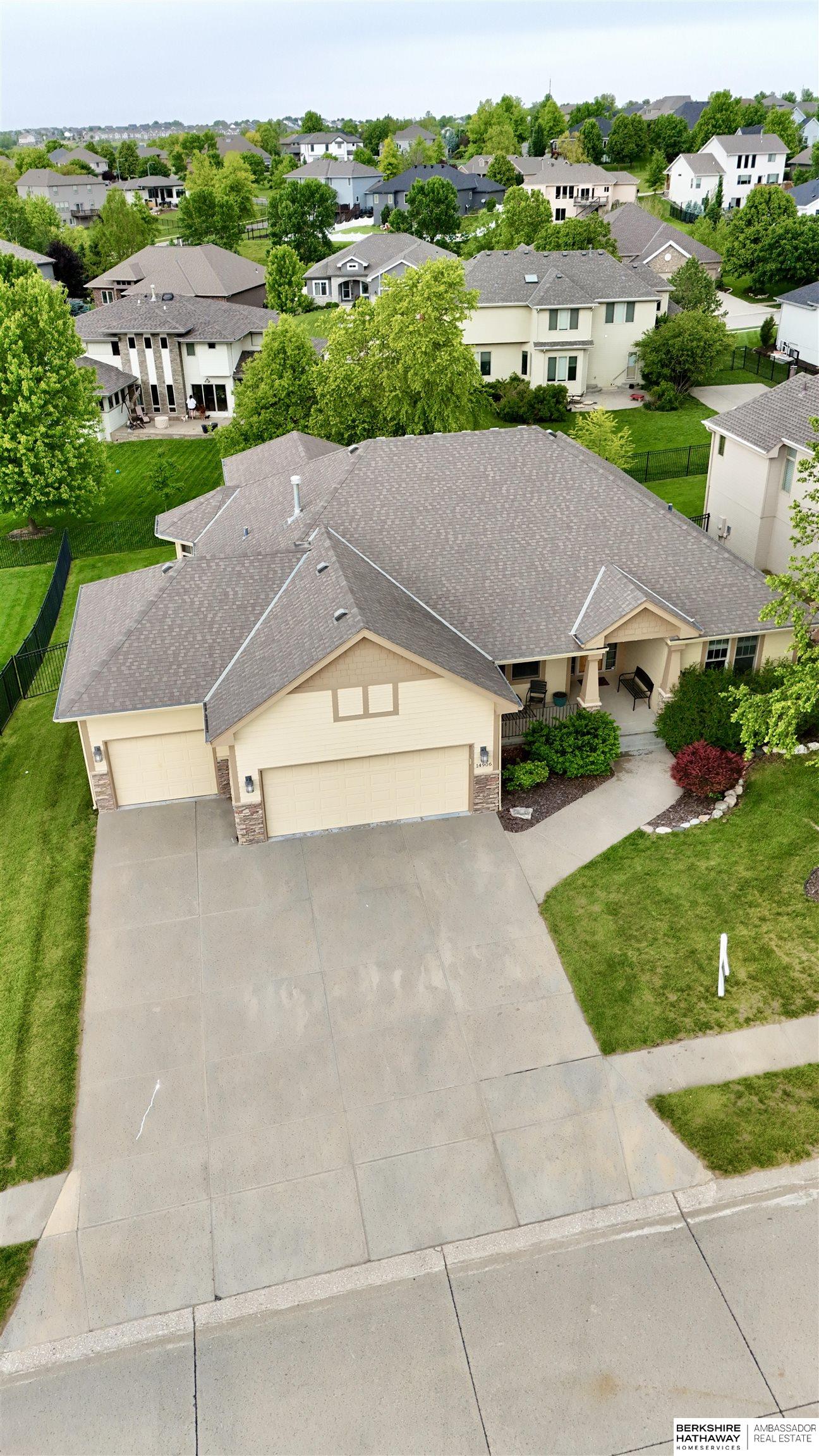 Bennington, Nebraska 68007, United States, 4 Bedrooms Bedrooms, ,3 BathroomsBathrooms,Residential,Active,166466