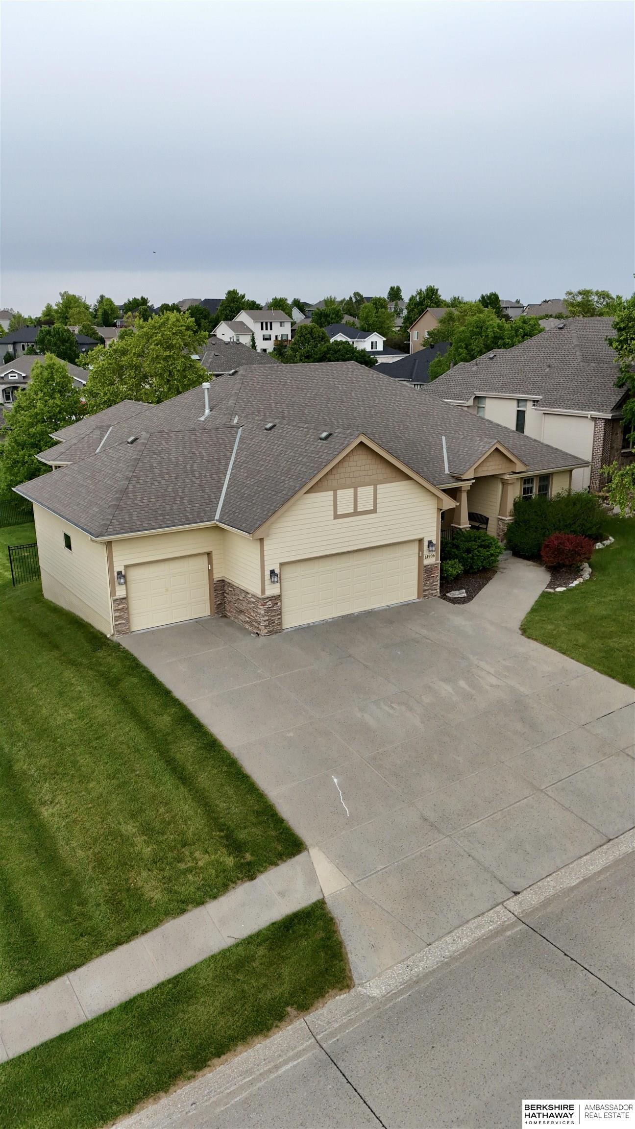 Bennington, Nebraska 68007, United States, 4 Bedrooms Bedrooms, ,3 BathroomsBathrooms,Residential,Active,166466