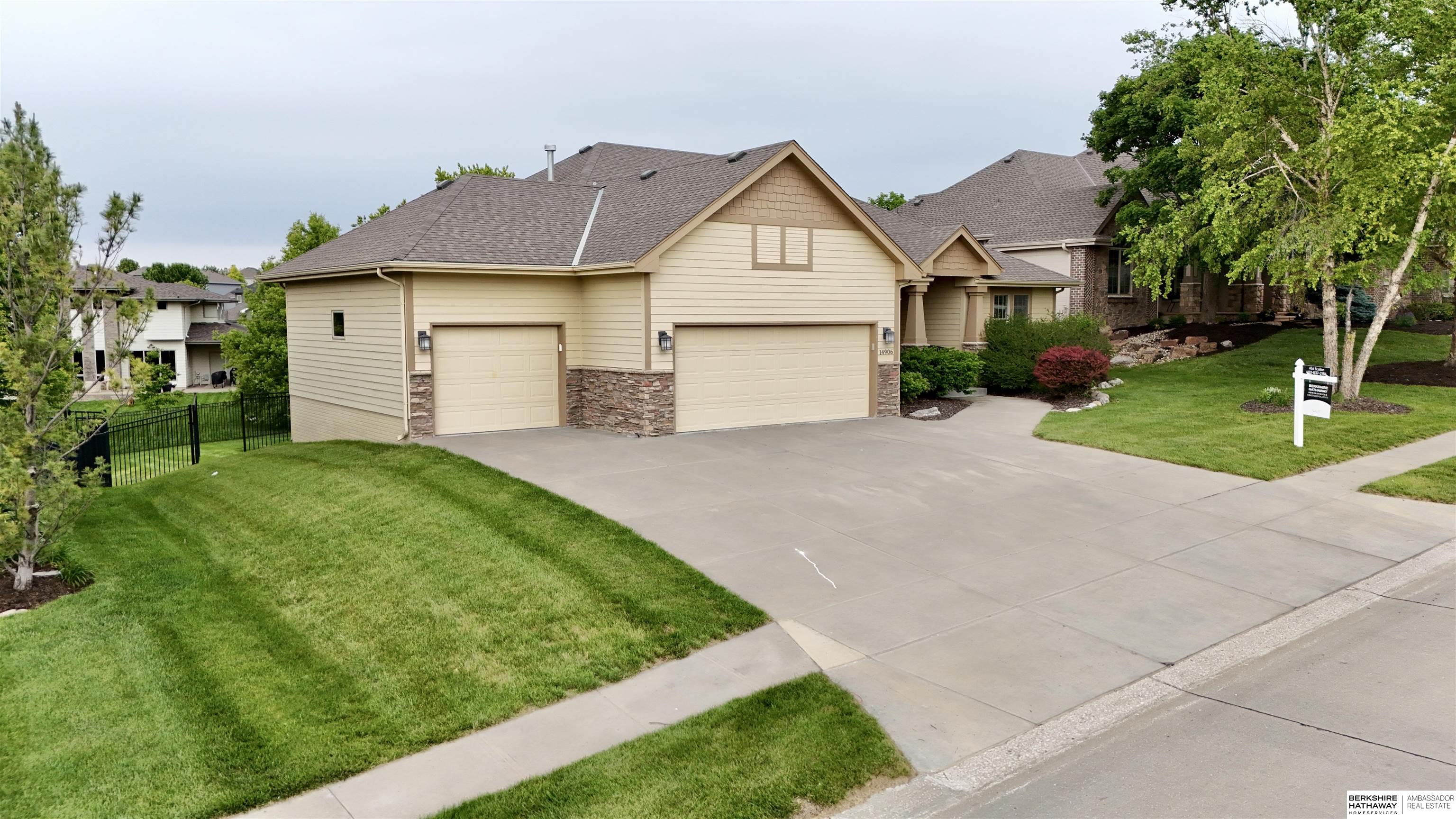 Bennington, Nebraska 68007, United States, 4 Bedrooms Bedrooms, ,3 BathroomsBathrooms,Residential,Active,166466