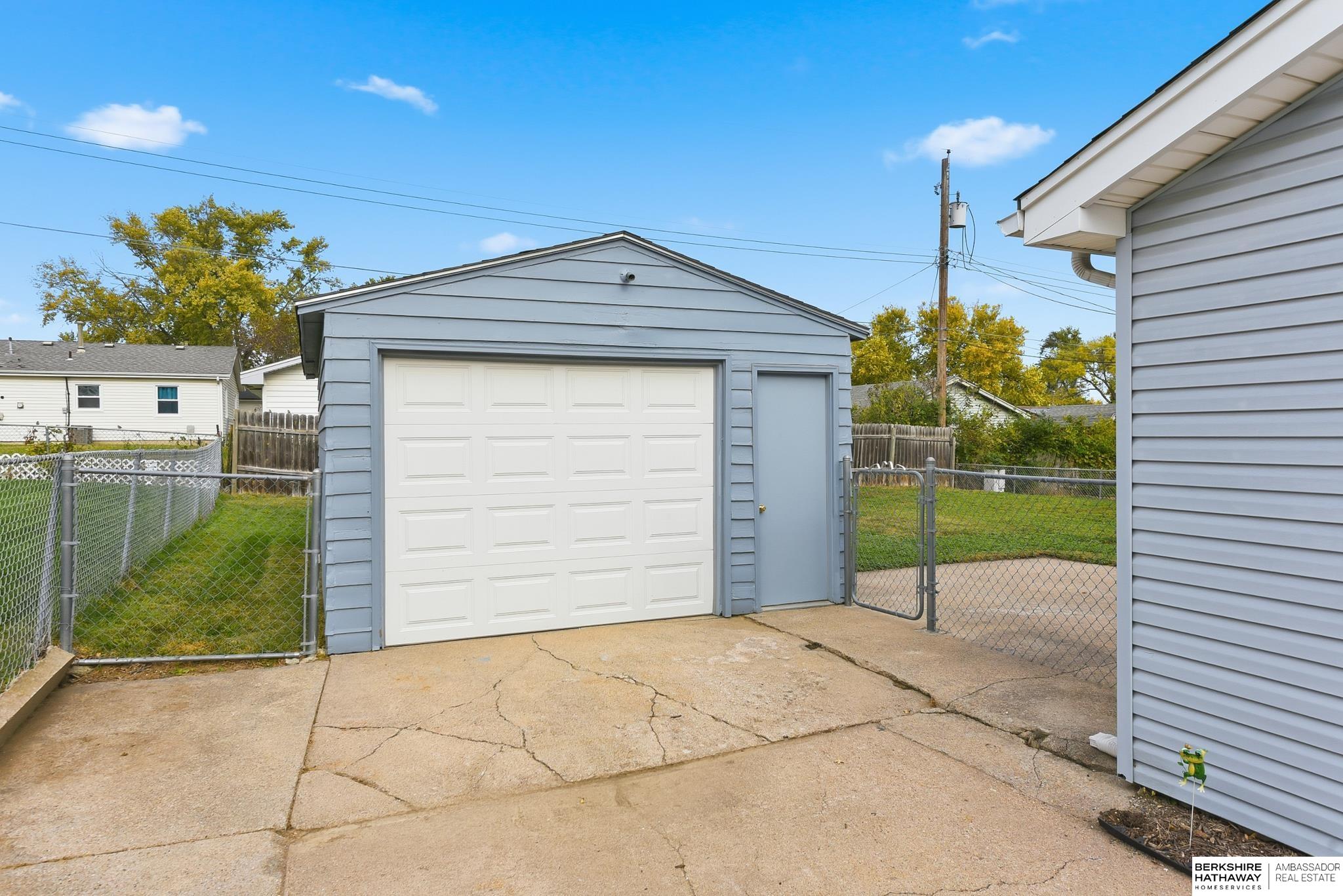 Omaha, Nebraska 68137, United States, 3 Bedrooms Bedrooms, ,1 BathroomBathrooms,Residential,Active,241714