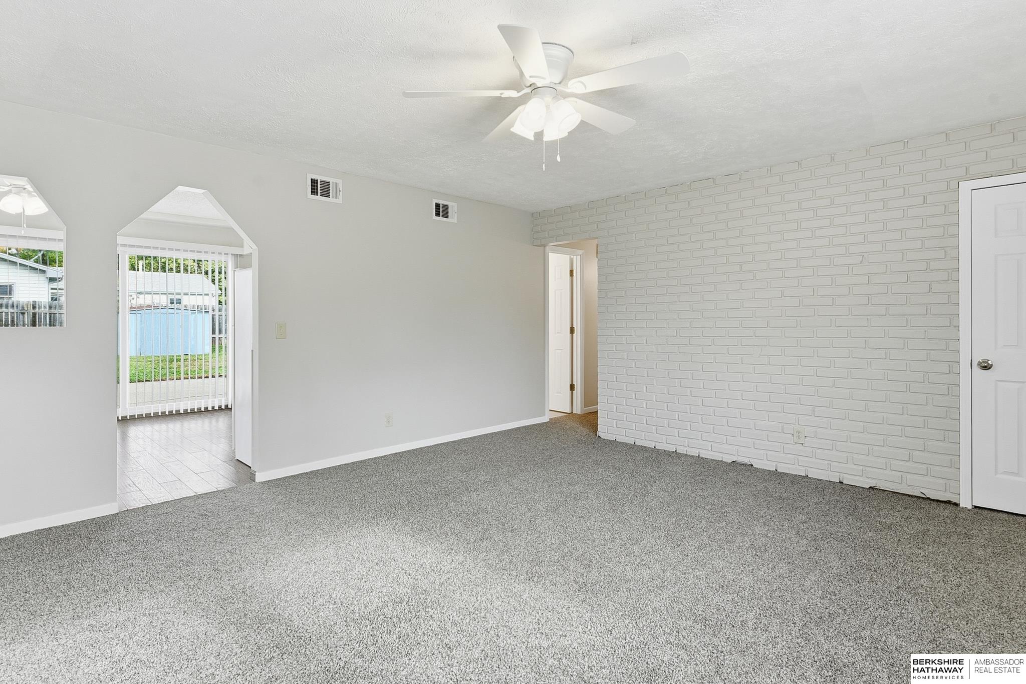 Omaha, Nebraska 68137, United States, 3 Bedrooms Bedrooms, ,1 BathroomBathrooms,Residential,Active,241714